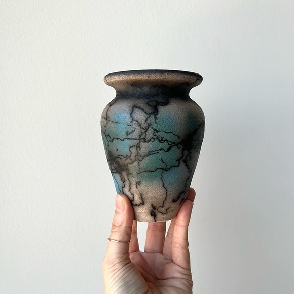 Vintage Other - Vintage Horsehair Pottery Vase Decor